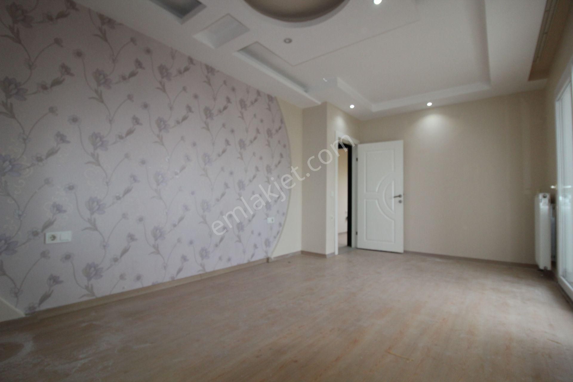 Aslan'dan Kuyuluk Yolunda Havuzlu Site İçi Bagımsız 3+1 - Görsel 12