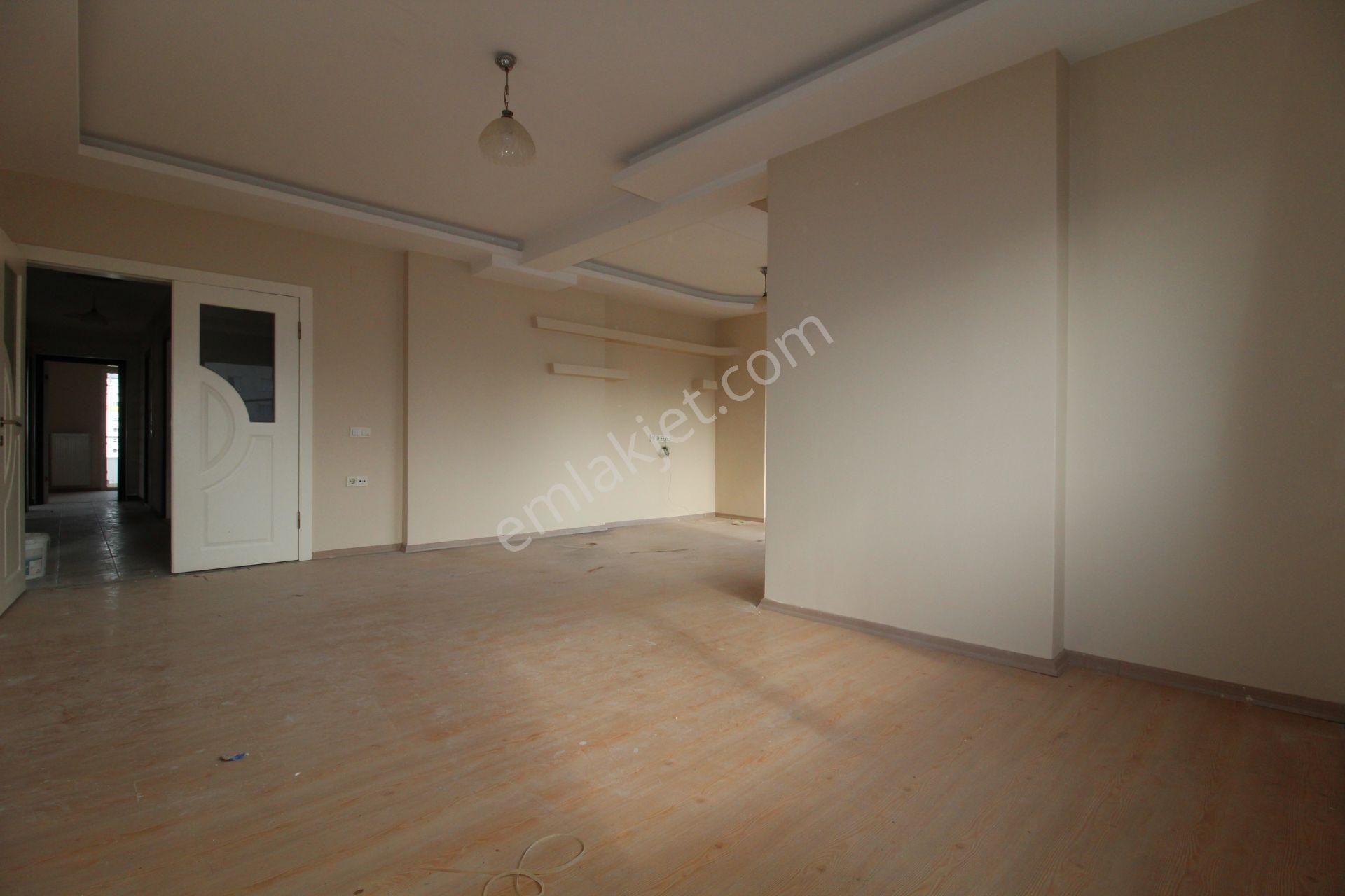 Aslan'dan Kuyuluk Yolunda Havuzlu Site İçi Bagımsız 3+1 - Görsel 3