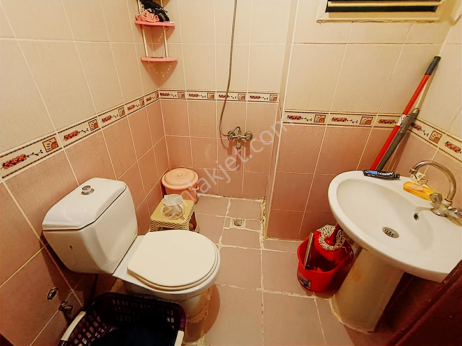 Topçu Merkez De Ulaşım Okul Yanı Katta 2+1 95.m'2 - Görsel 2