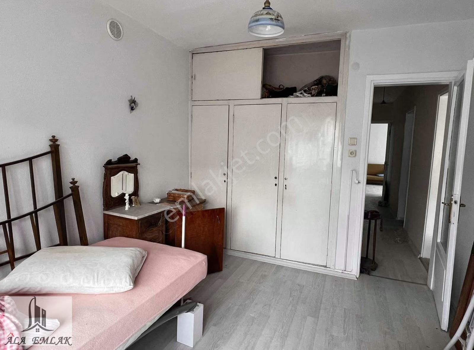 İnönü Cadde Üzerinde Asansörlü 3+1 Tüm Yaşam Alanı Aydınlık - Görsel 3