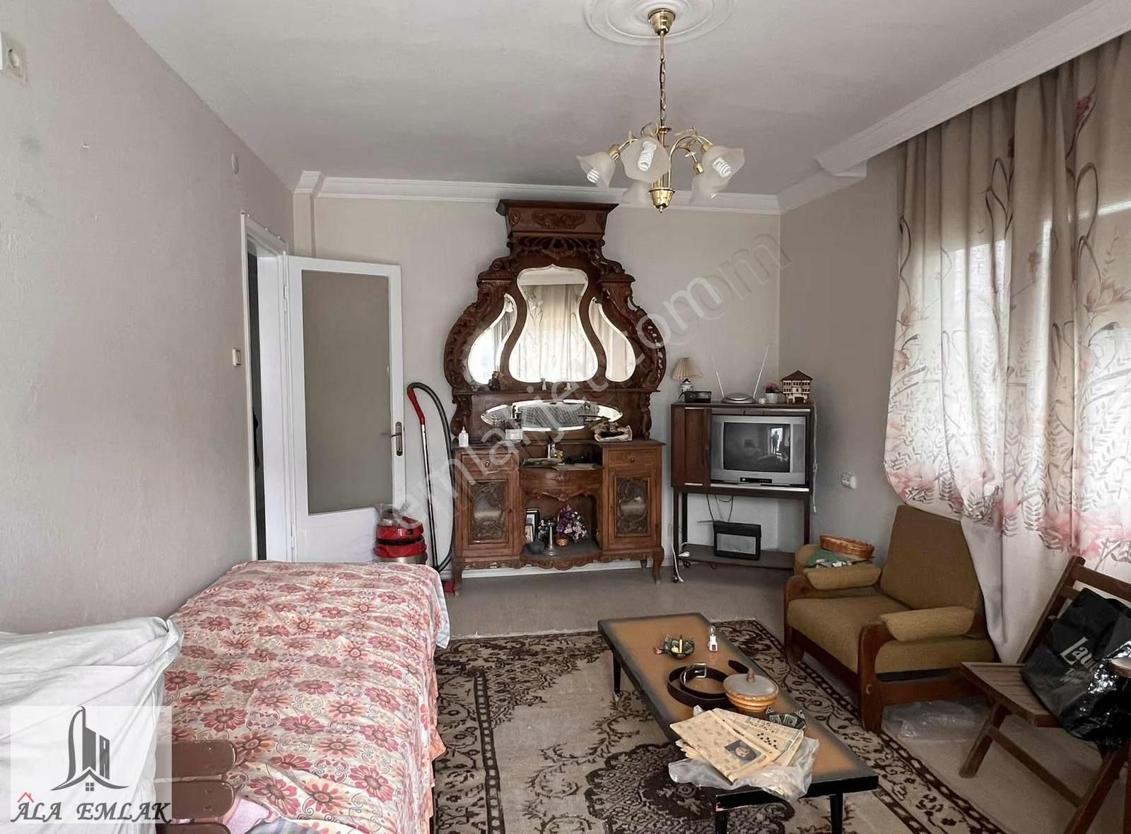 İnönü Cadde Üzerinde Asansörlü 3+1 Tüm Yaşam Alanı Aydınlık - Görsel 6