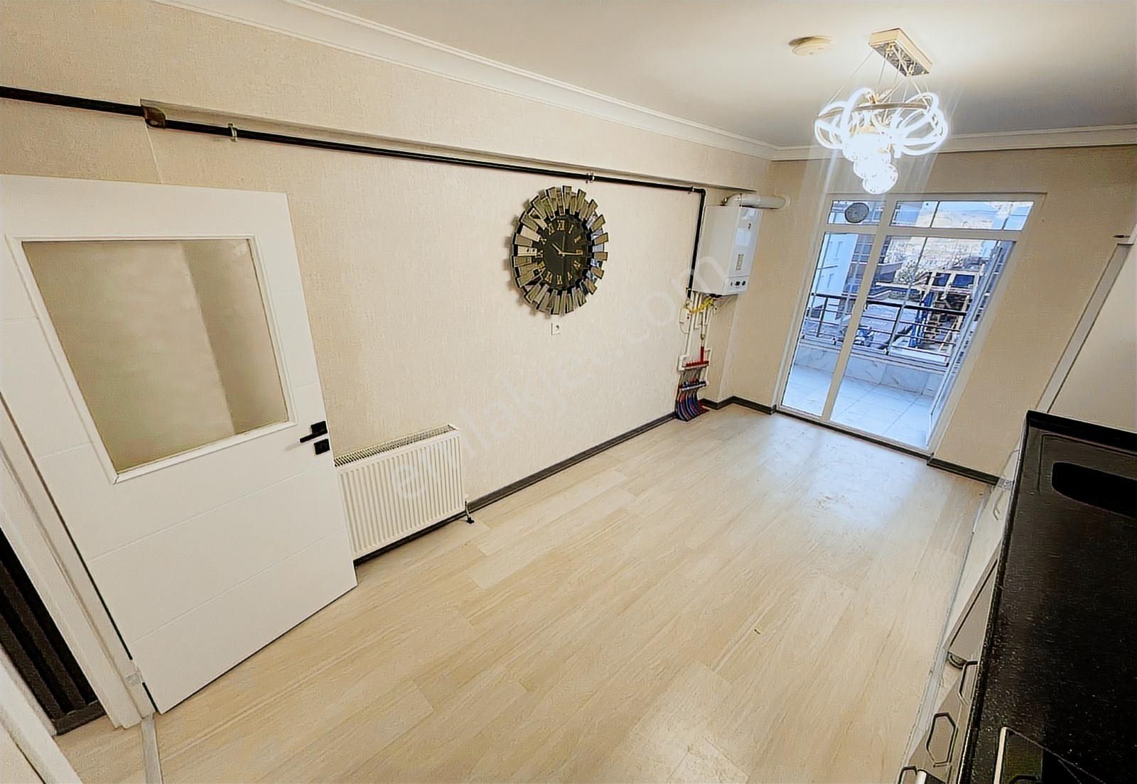 Karakaya Da Orta Katta Asansörlü Hemen Oturuma Uygun Daire - Görsel 30