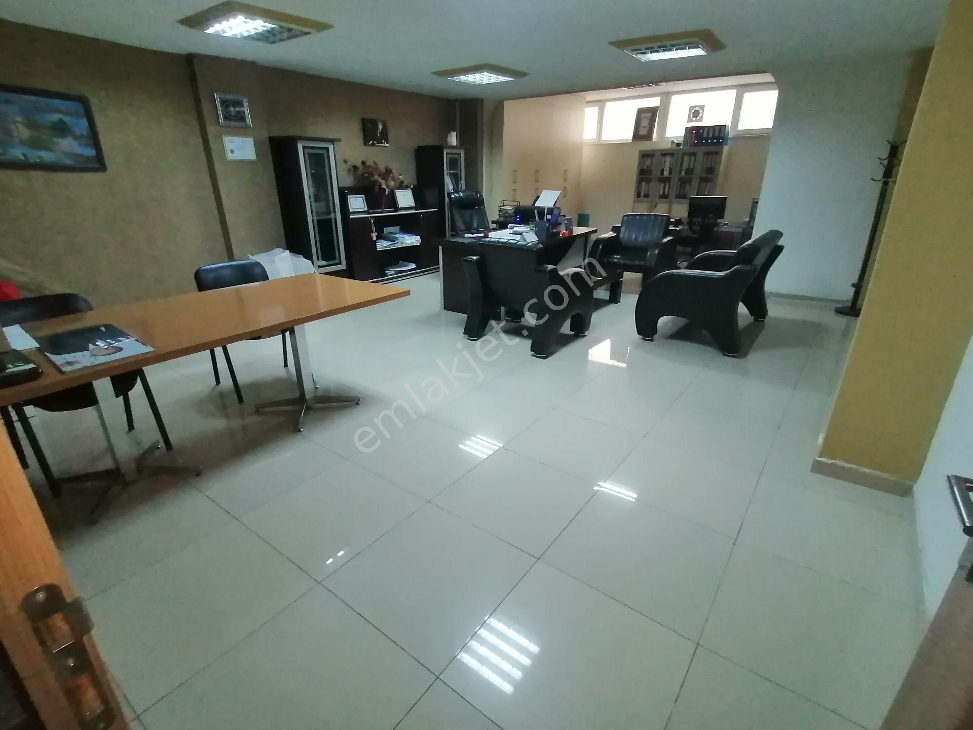 Pendik Esenyalıda Satılık Ana Cadde Üstü Krediye Uygun 280m2 Dükkan - Görsel 19