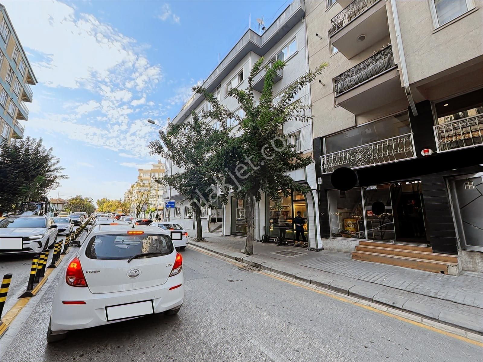 Bess'den Atatürk Cad. Ve Porsuk Nehri Cepheli Satılık İşyeri - Görsel 27