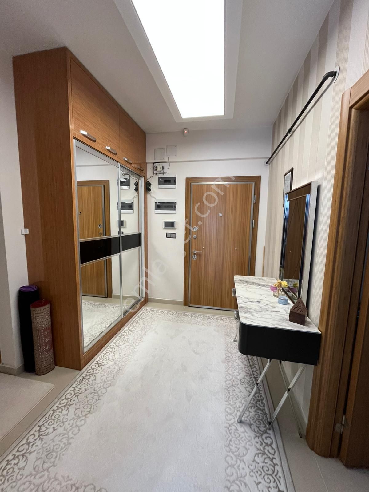 Elisa Gyo// İldem Golden Centre 1 Suat Altında 2+1 Ara Kat Satılık Daire - Görsel 2