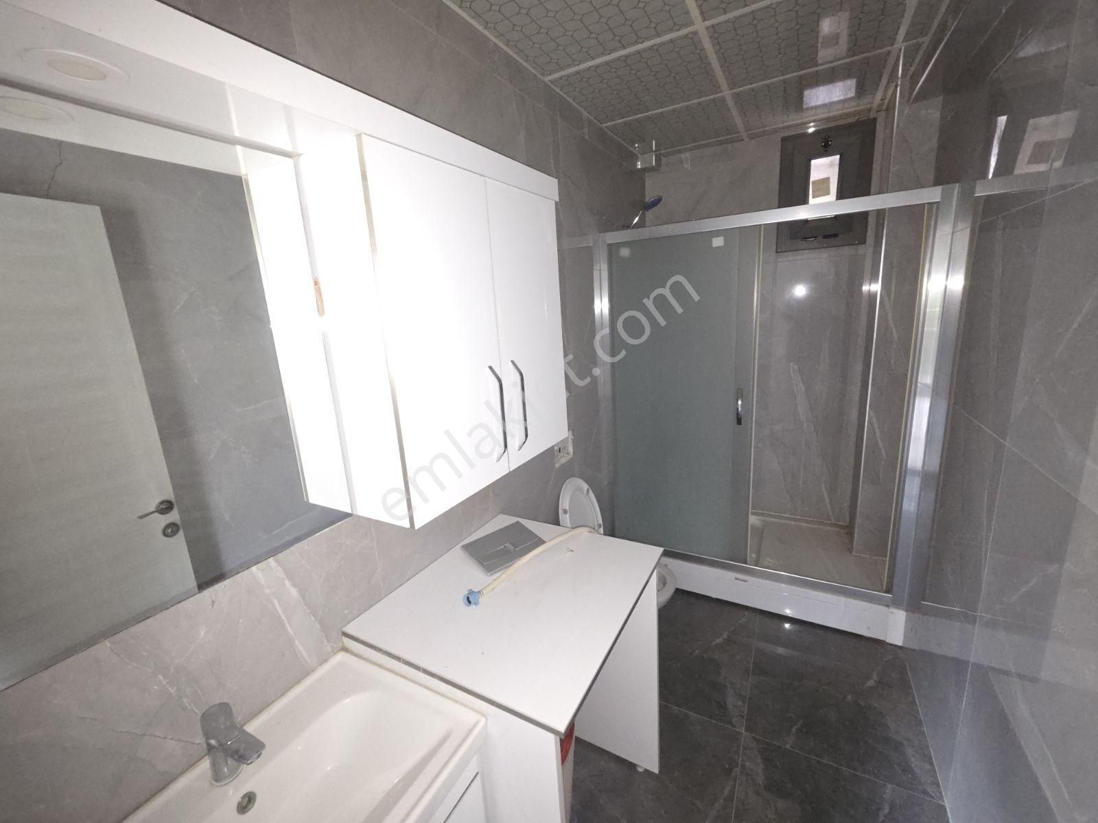 Yenifoça'da Merkeze Yakın Önü Açık Satılık Zemin Kat 1+1 Daire - Görsel 20