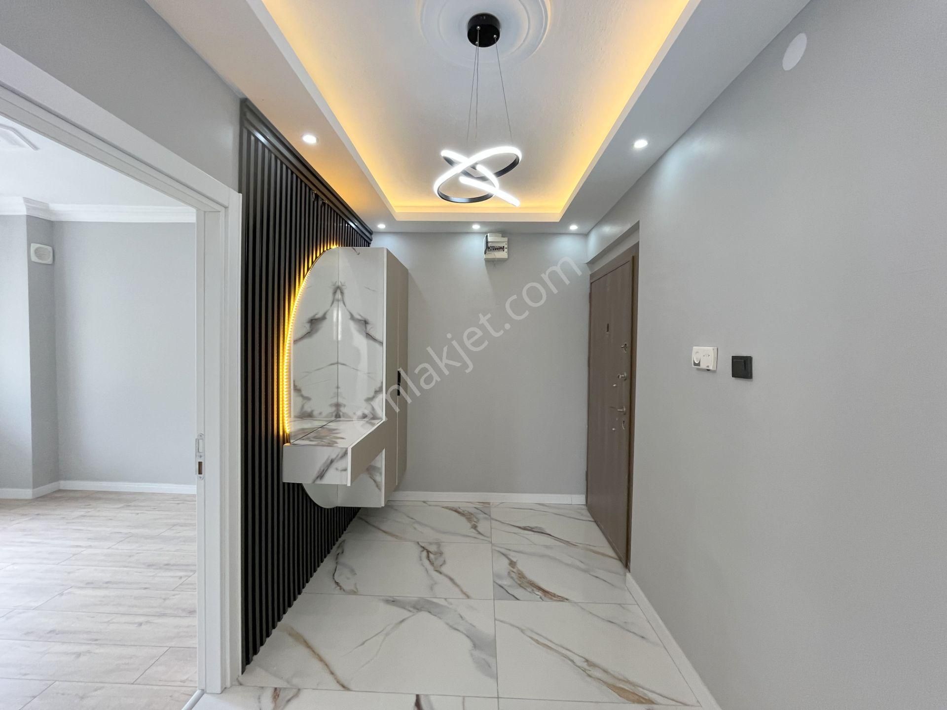 🔴🔴 Güç Gayrimenkul'den Akçay'da Ön Cephe Ara Kat İçi Full Yapılı Şık Satılık 2+1 Daire - Görsel 32