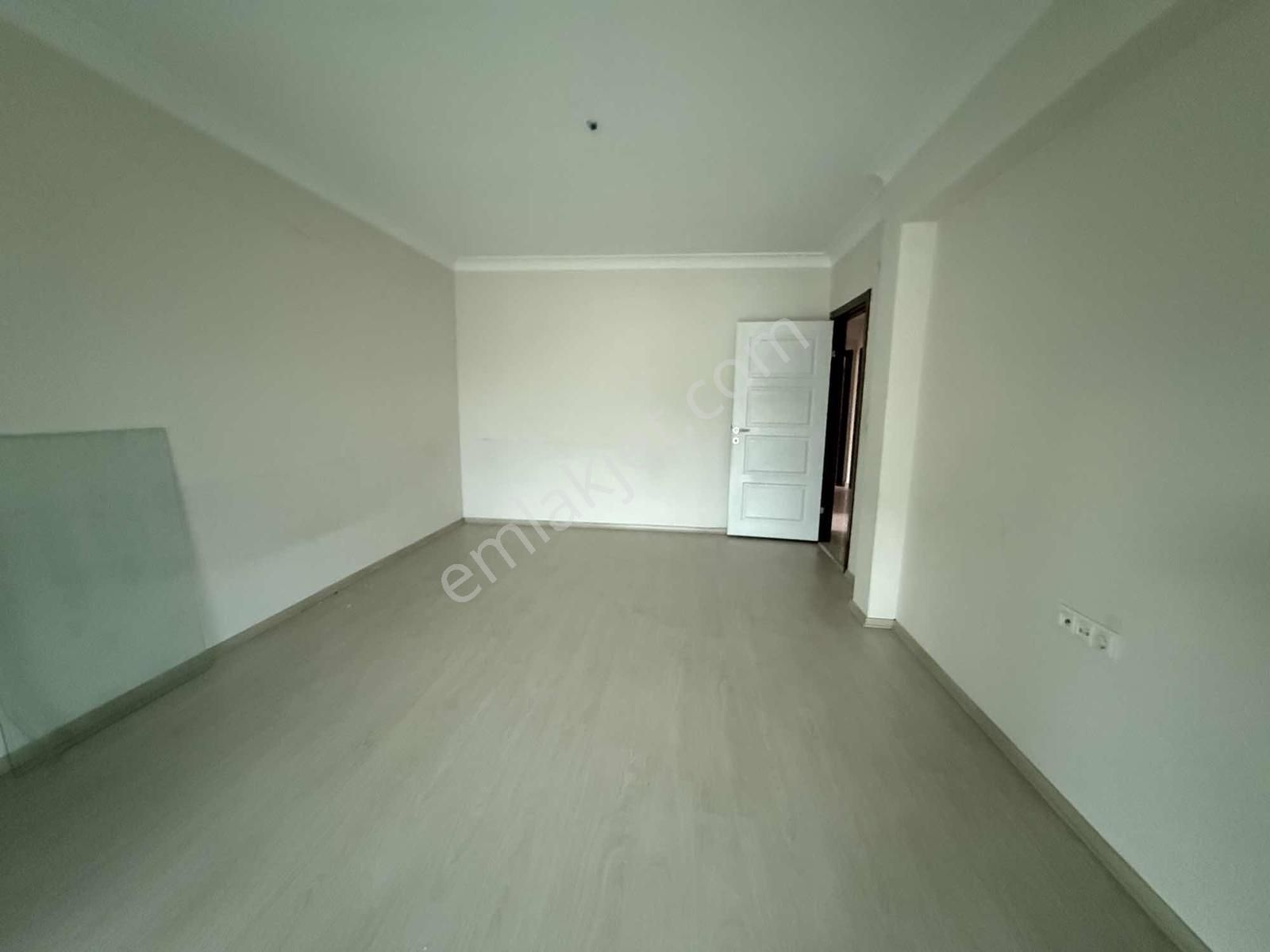 Ayvalı Cumartesi Pazarı Yakını Site İçerisinde Güney Cephe 3+1 - Görsel 18