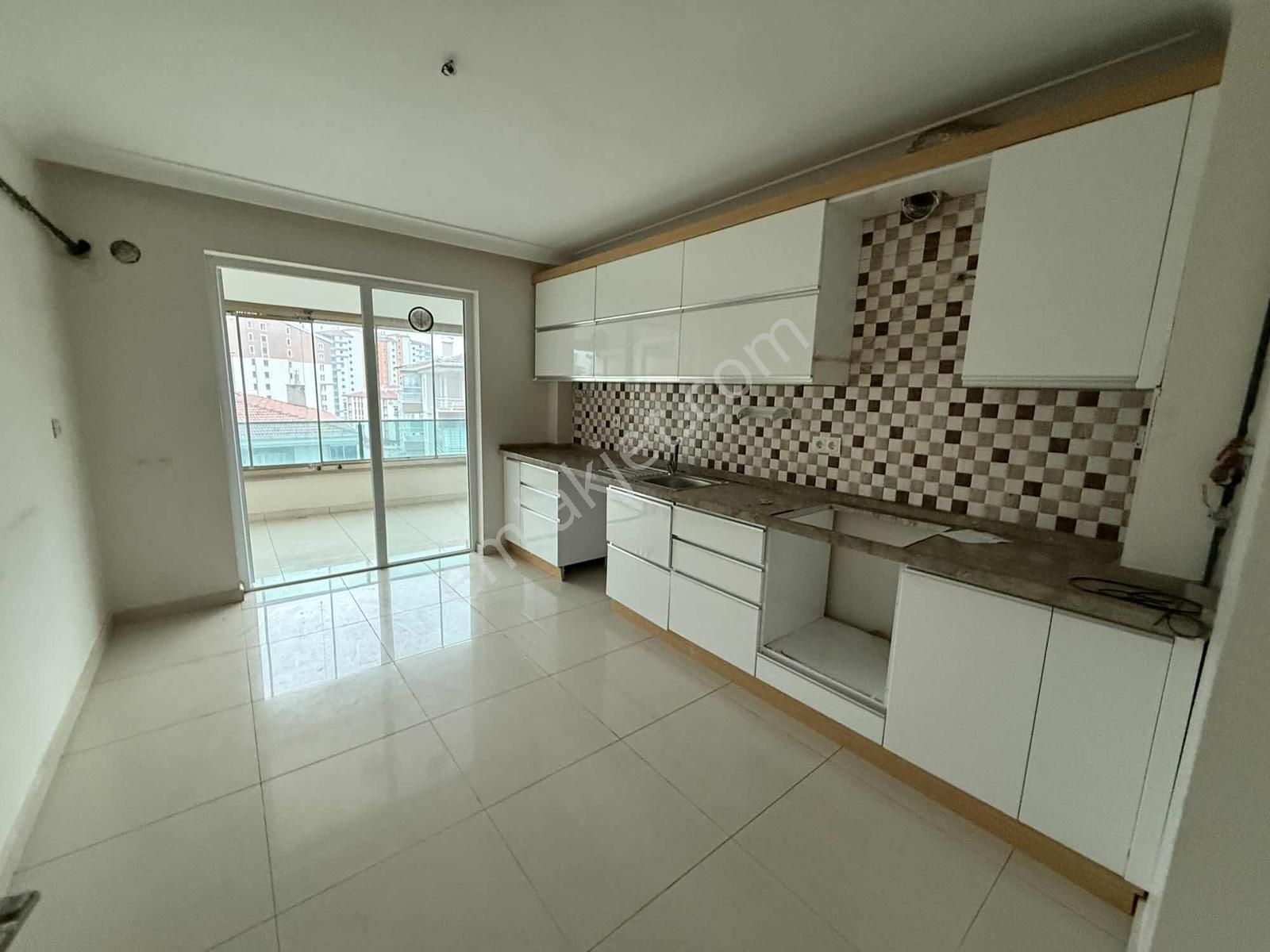 Ayvalı Cumartesi Pazarı Yakını Site İçerisinde Güney Cephe 3+1 - Görsel 9