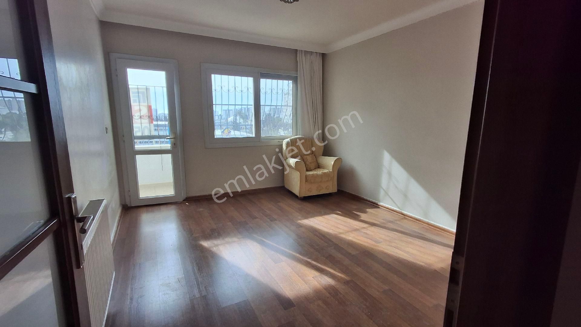 Ruh Sağlığı Karşı Bulvarı Üzerinde**kapalı Mutfak**genç**geniş** - Görsel 5