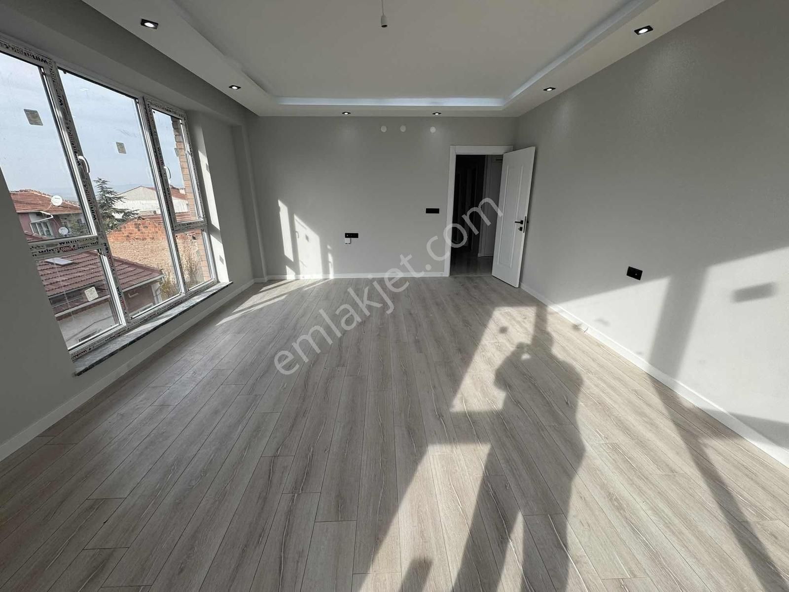 Şirintepe Mh. Yaylapınar Cd. Yanı Özel Garajlı Satılık 3+1 Daire - Görsel 24