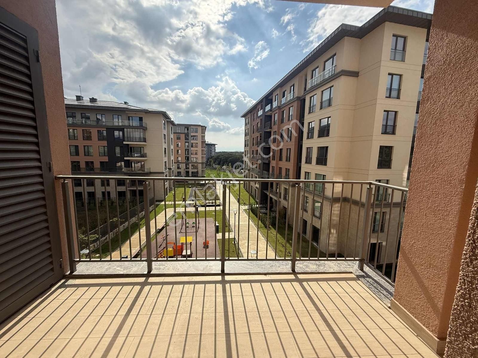 Emlak Konut Çınarköy / Peyzaj Mnz / Güney Cephe / Satılık 3+1 - Görsel 9