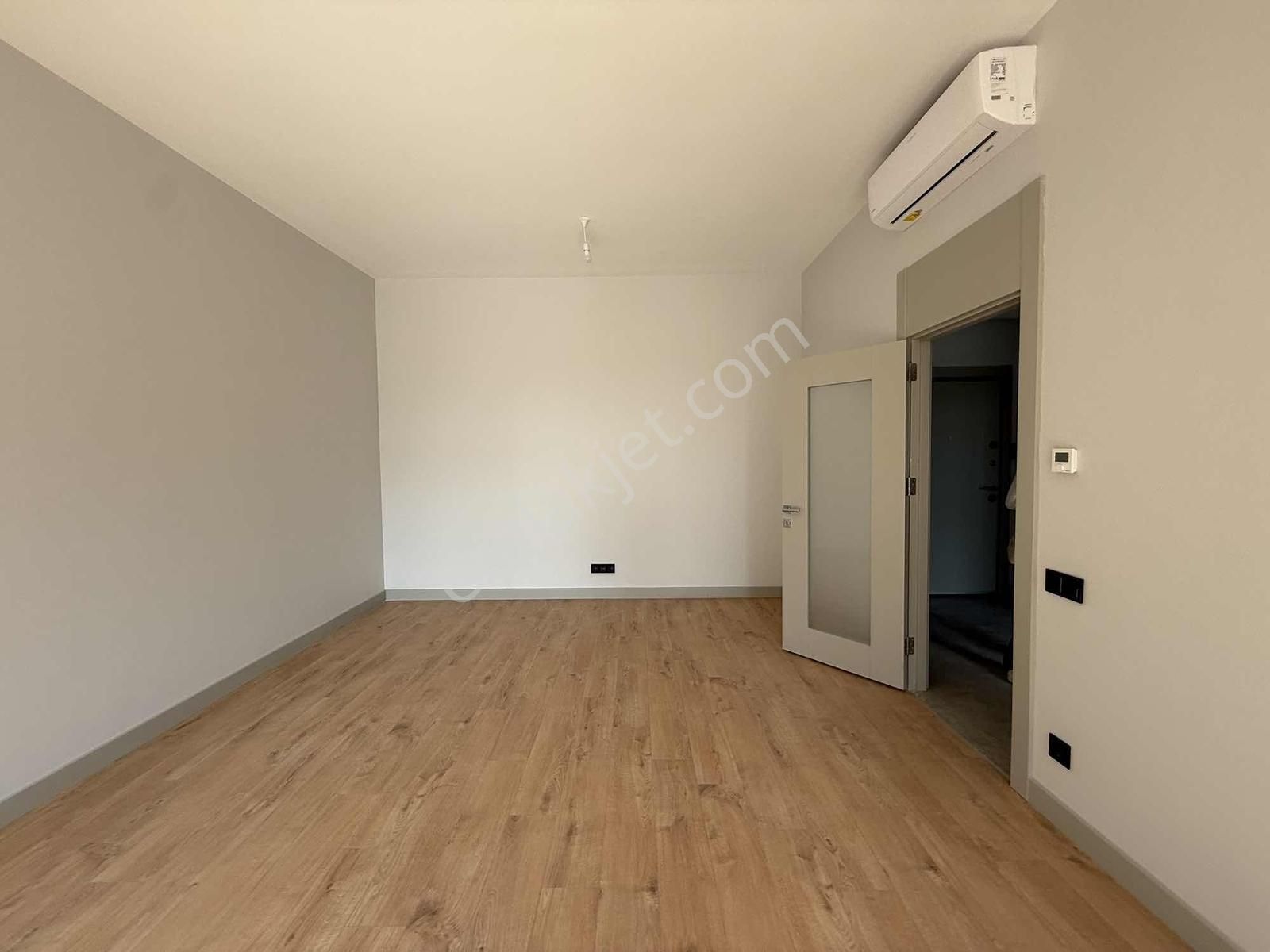 Emlak Konut Çınarköy / Peyzaj Mnz / Güney Cephe / Satılık 3+1 - Görsel 24