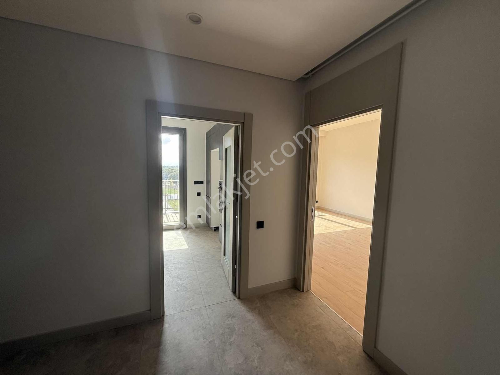 Emlak Konut Çınarköy / Peyzaj Mnz / Güney Cephe / Satılık 3+1 - Görsel 5