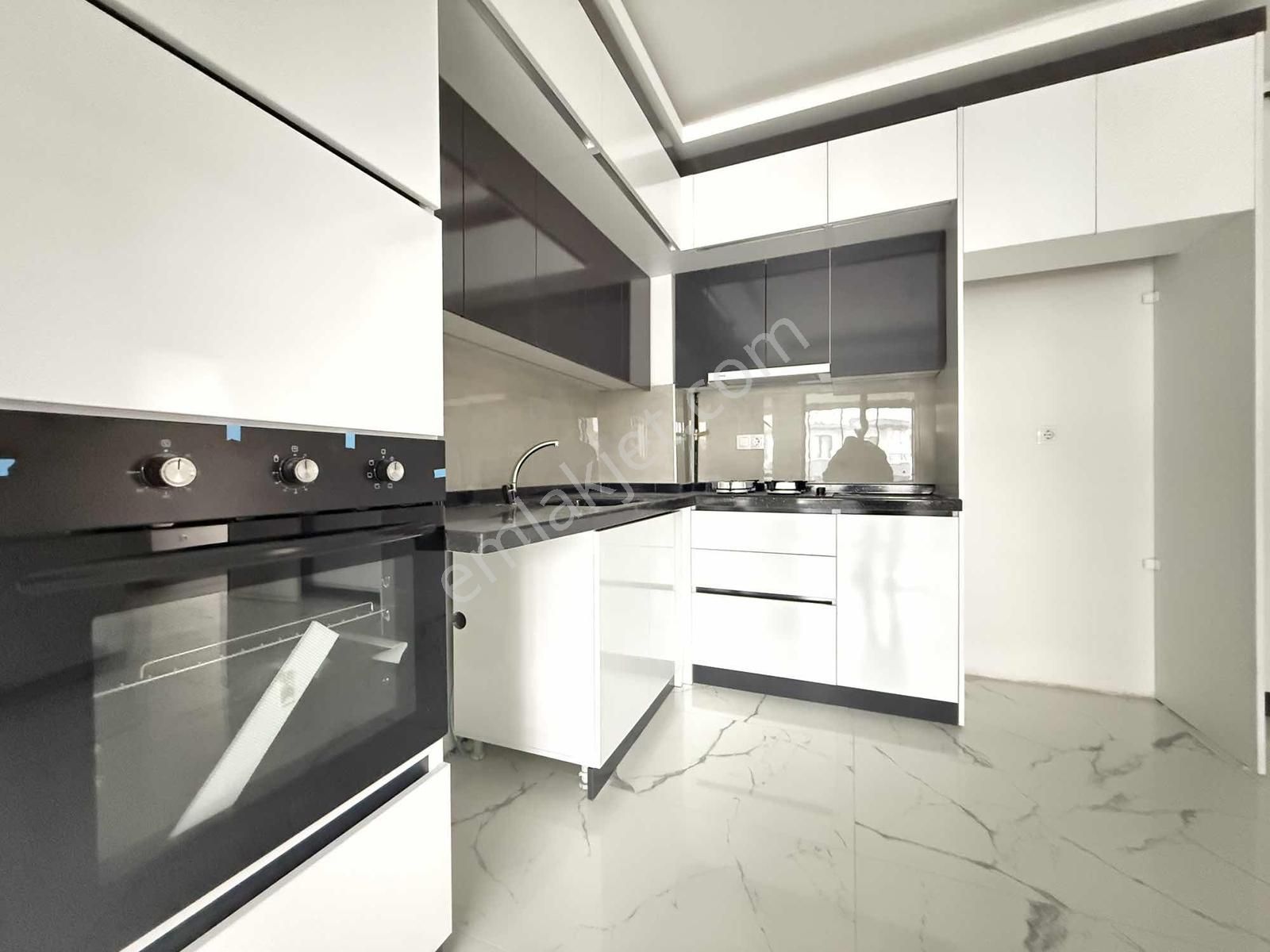 Alaçatı'dan Yerden Isıtmalı/güney Cephe/köşe Daire 2+1 Kiralık - Görsel 22