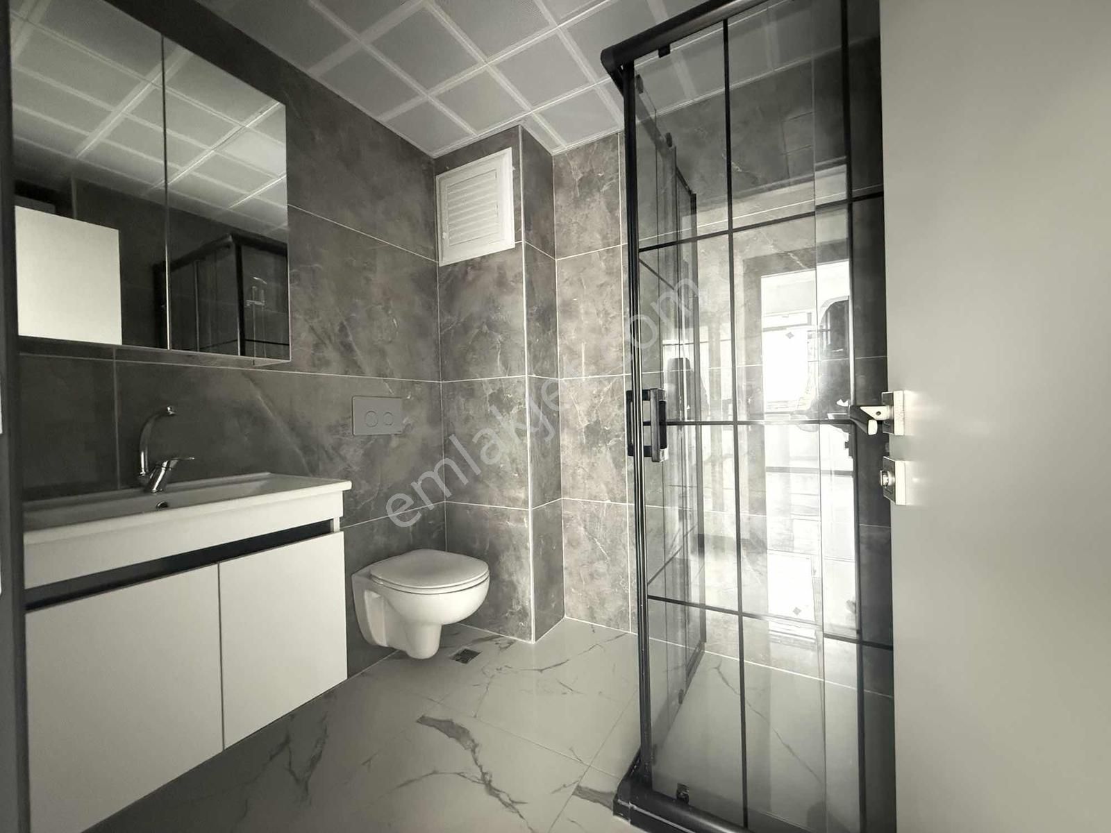 Alaçatı'dan Yerden Isıtmalı/güney Cephe/köşe Daire 2+1 Kiralık - Görsel 4