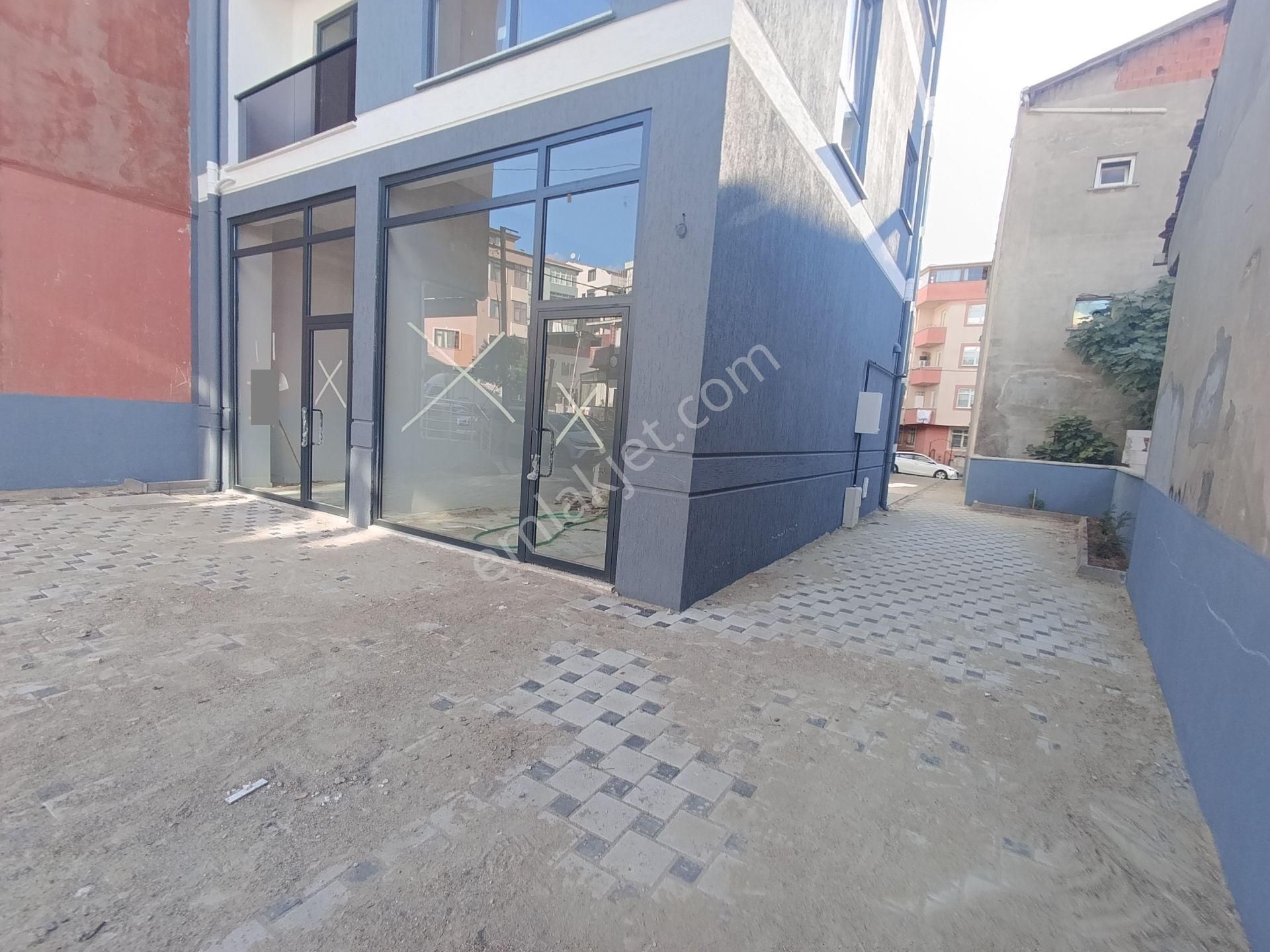 Pendik Esenyalıda Ana Caddeüstünde Satılık 50m2 Dükkanlar - Görsel 2
