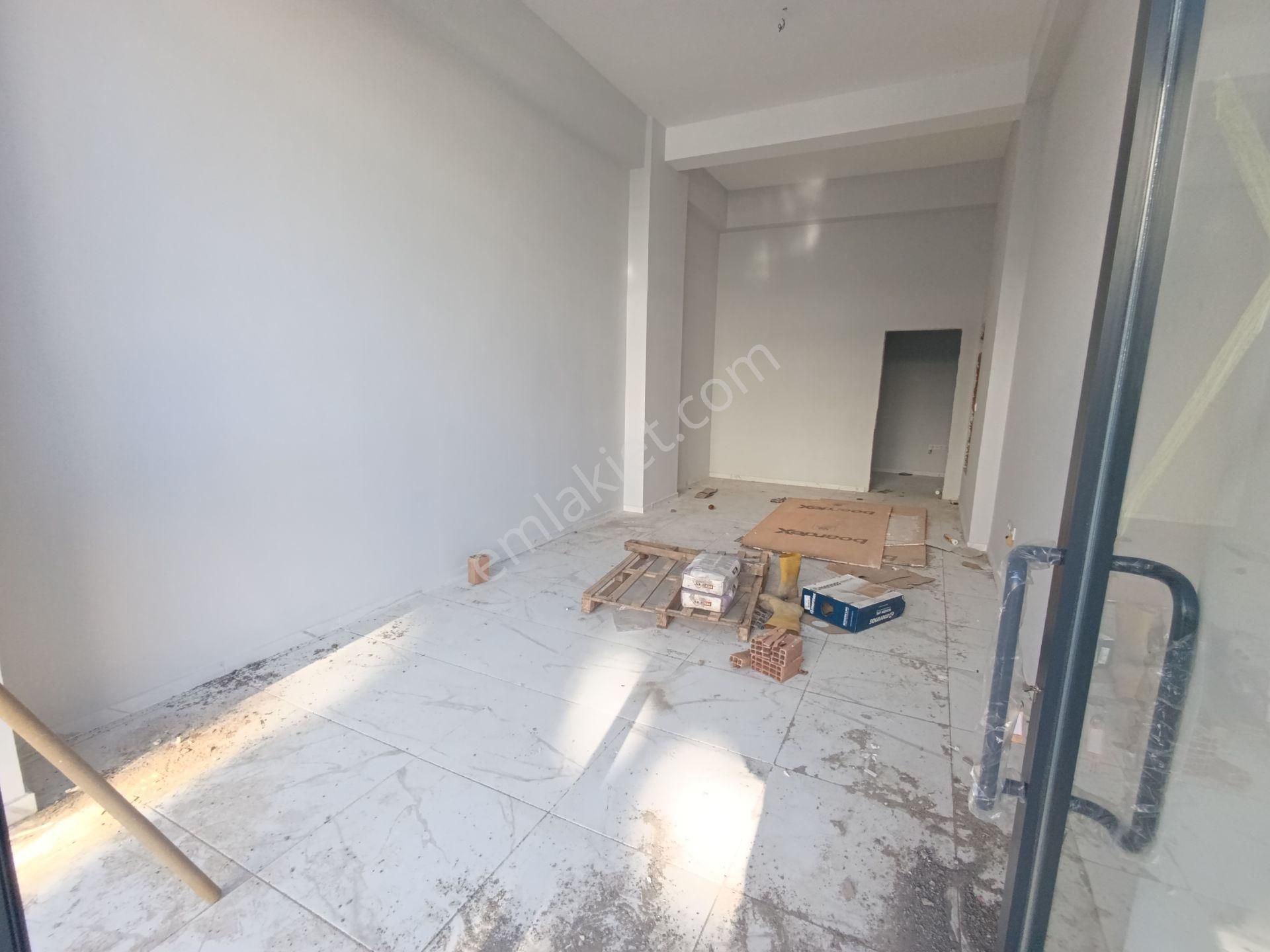 Pendik Esenyalıda Ana Caddeüstünde Satılık 50m2 Dükkanlar - Görsel 6