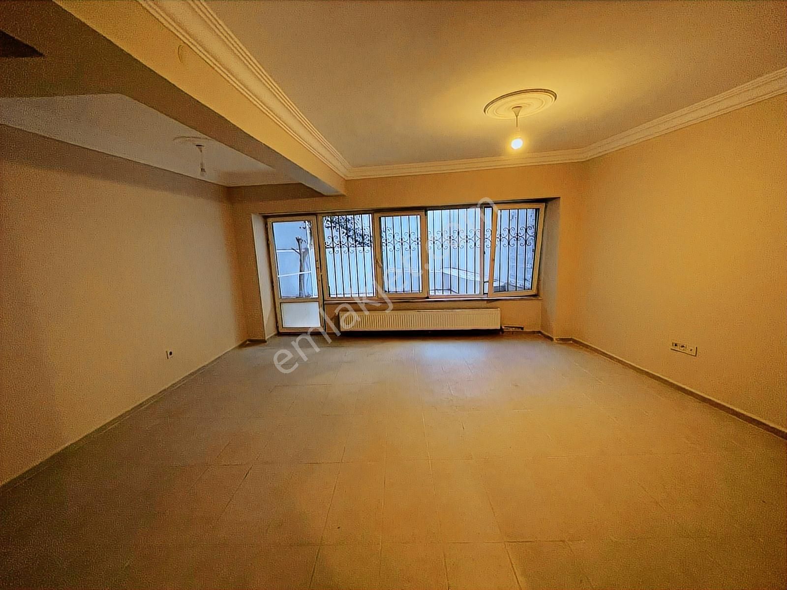 Nişantaşı Valikonağı Caddesi'nde Bahçeli 2+1 Kiralık Daire - Görsel 2