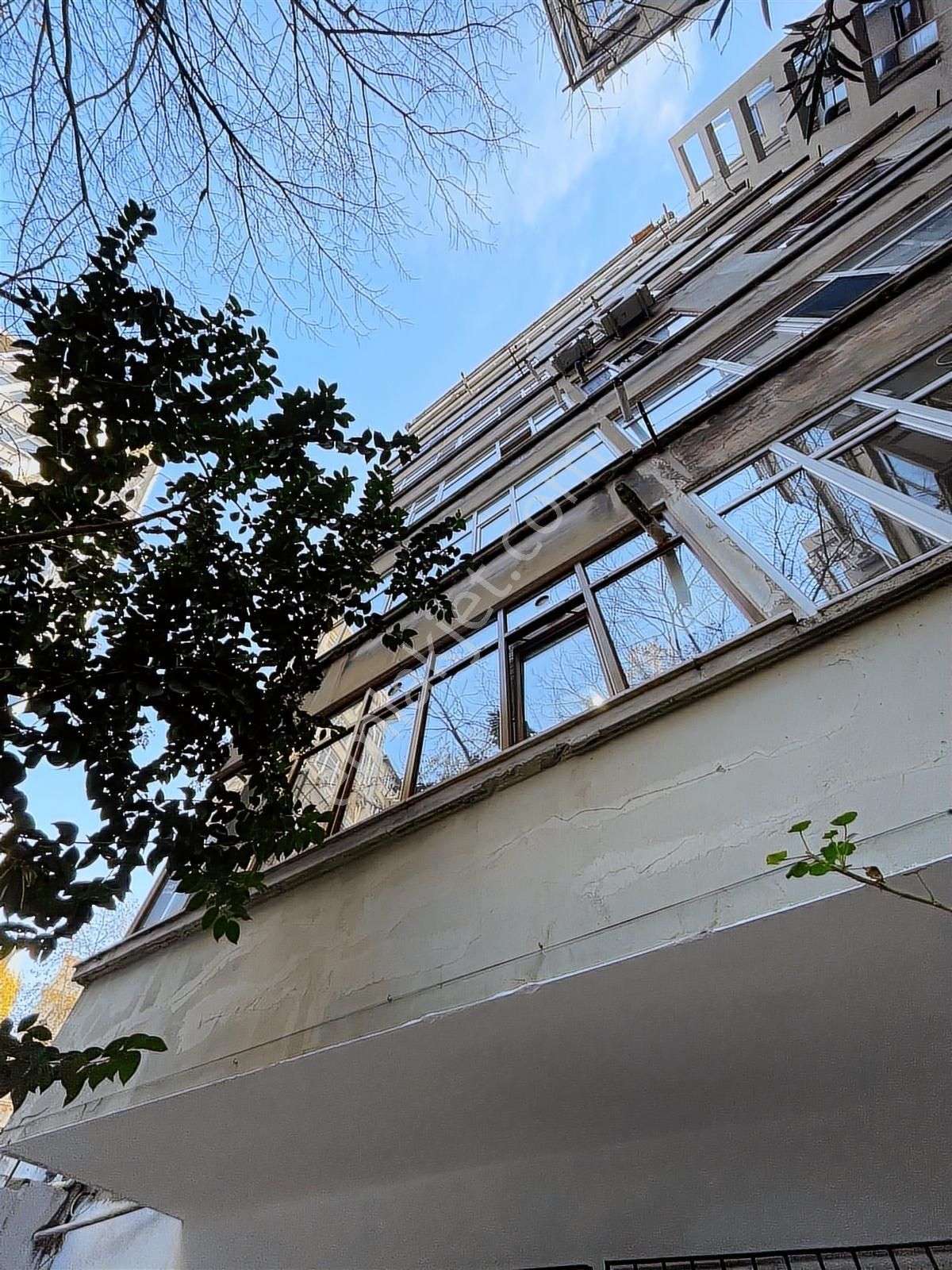 Nişantaşı Valikonağı Caddesi'nde Bahçeli 2+1 Kiralık Daire