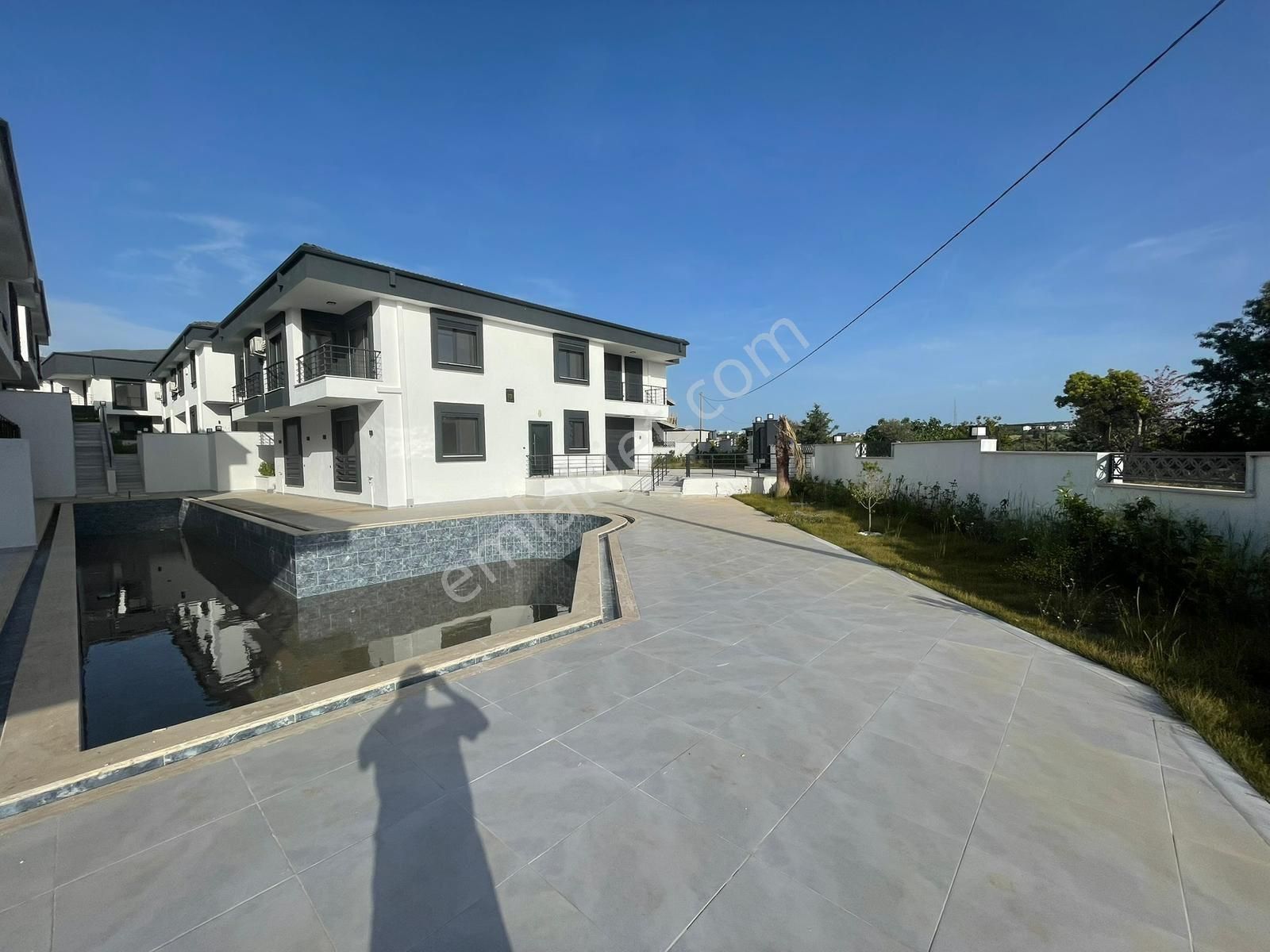 Hisar Mahallesi’nde Açık Mutfak Daire Fiyatına Havuz Cepheli Villa Fiyat: 6.500.000 Tl