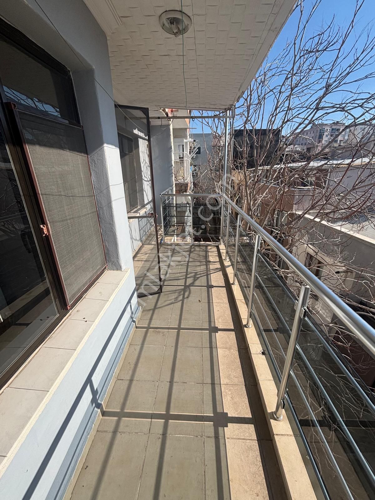 Hastahane Yanı Polat Cd. Bakımlı D.gazlı 160m² 4+1 - Görsel 23