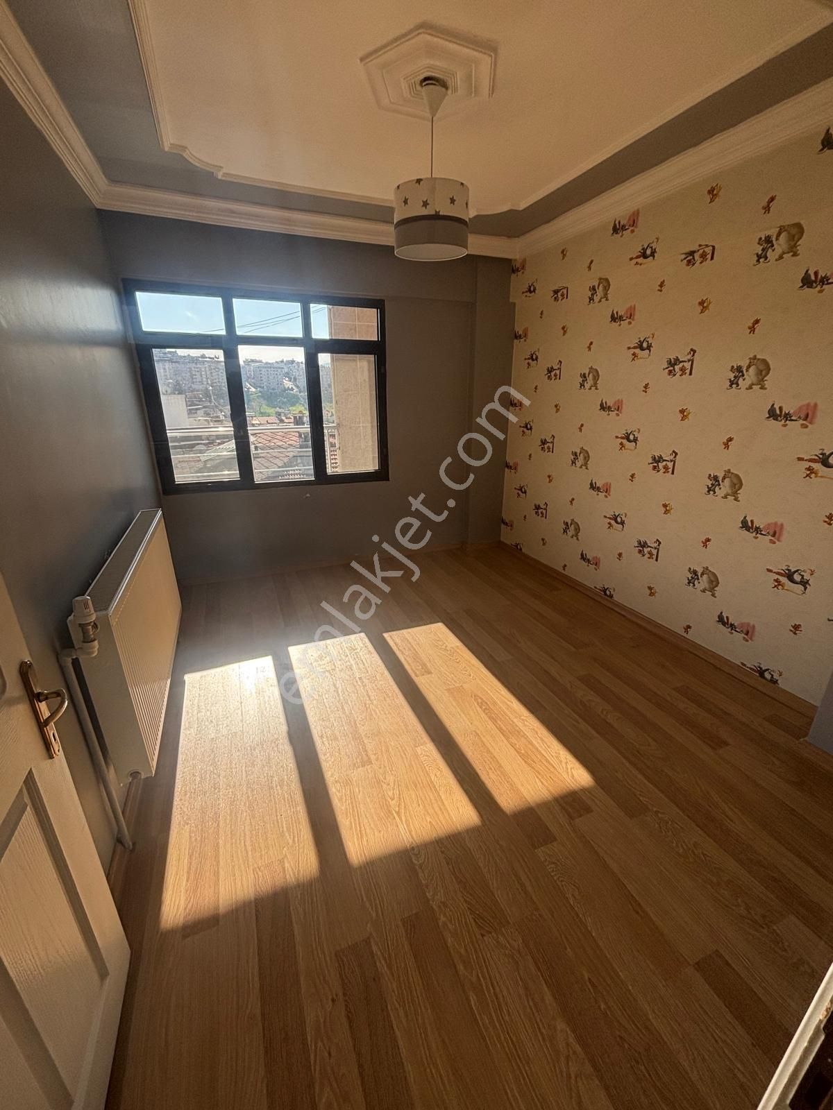 Hastahane Yanı Polat Cd. Bakımlı D.gazlı 160m² 4+1 - Görsel 15