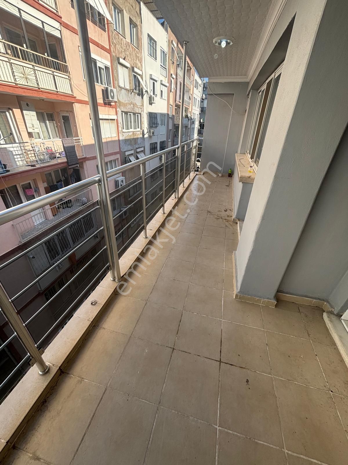 Hastahane Yanı Polat Cd. Bakımlı D.gazlı 160m² 4+1 - Görsel 32