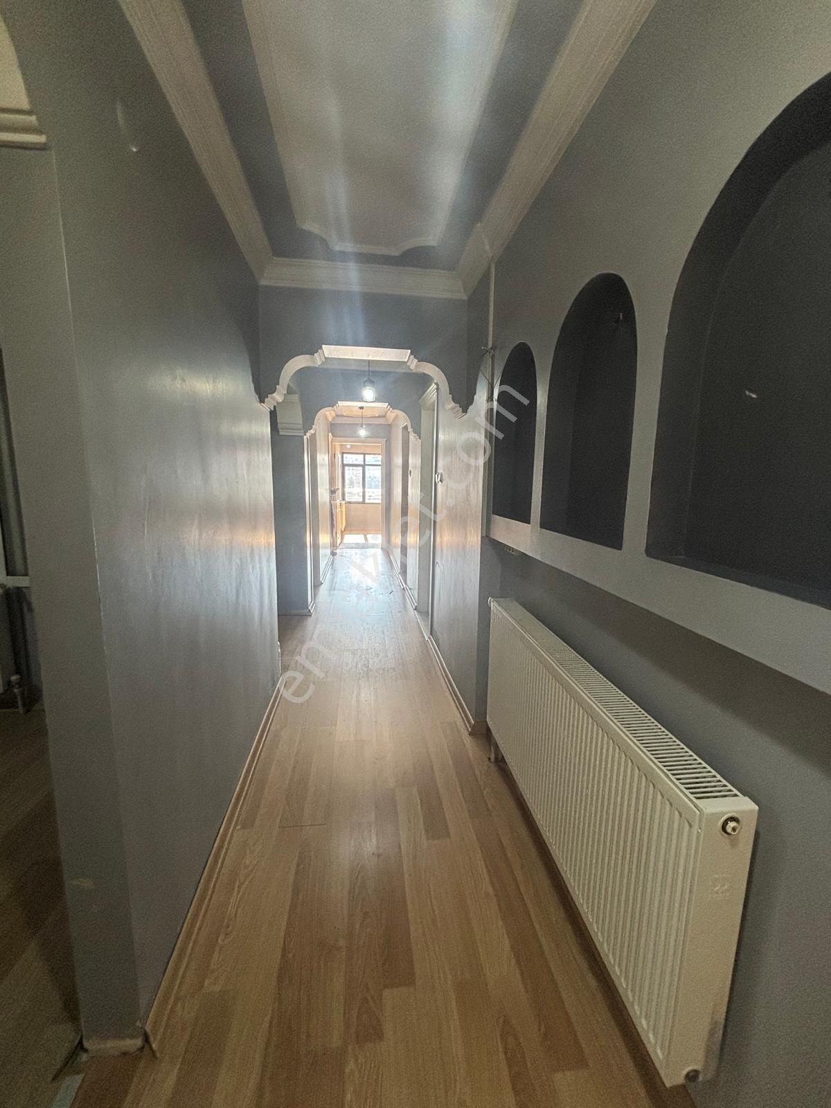 Hastahane Yanı Polat Cd. Bakımlı D.gazlı 160m² 4+1 - Görsel 7