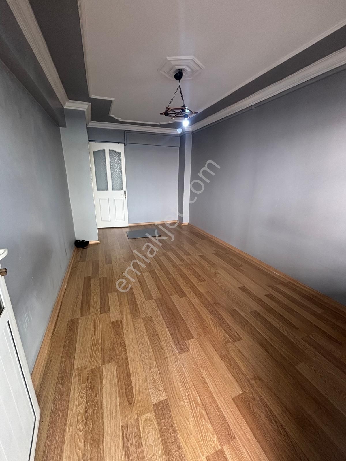 Hastahane Yanı Polat Cd. Bakımlı D.gazlı 160m² 4+1 - Görsel 33