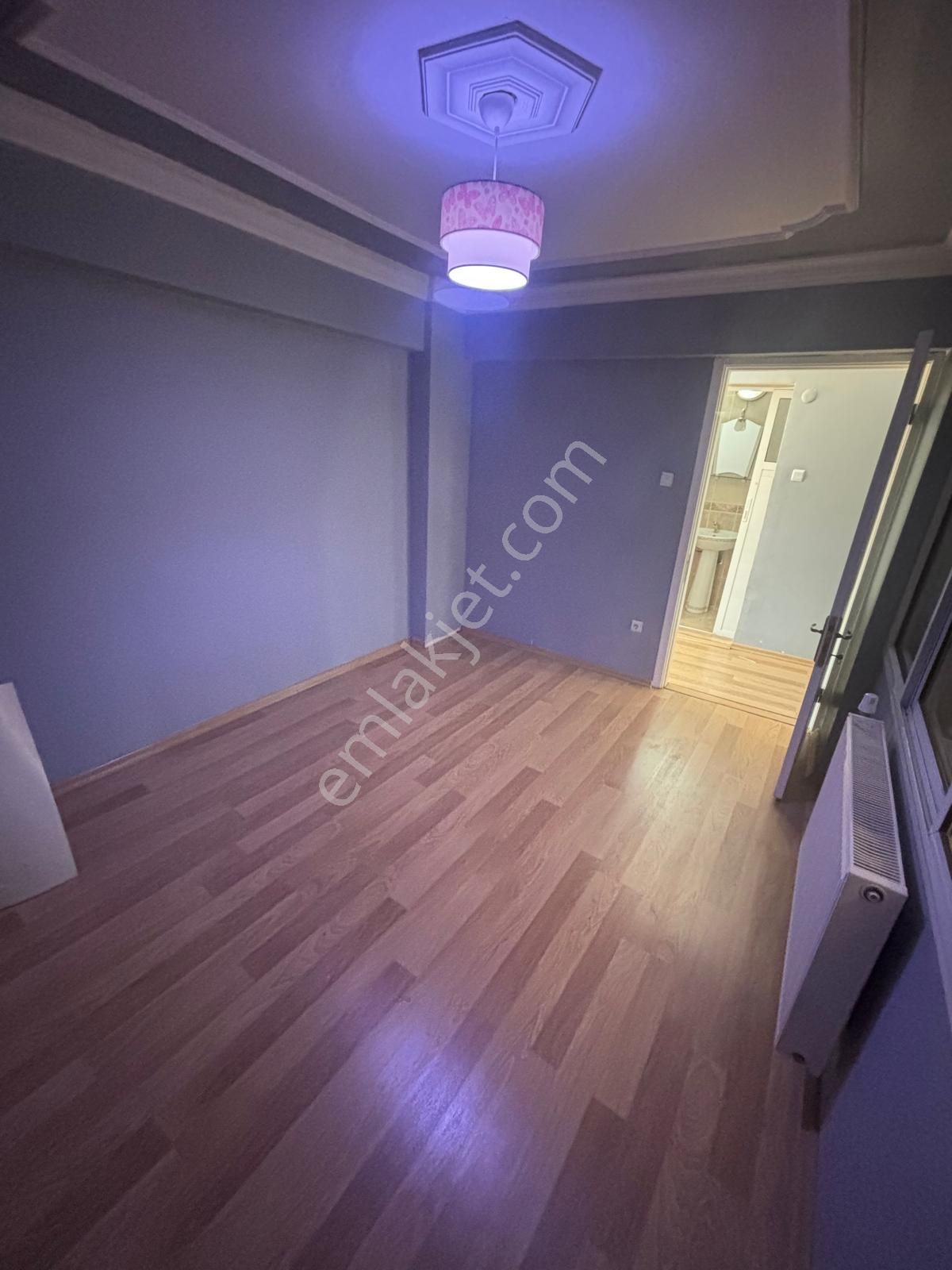 Hastahane Yanı Polat Cd. Bakımlı D.gazlı 160m² 4+1 - Görsel 13