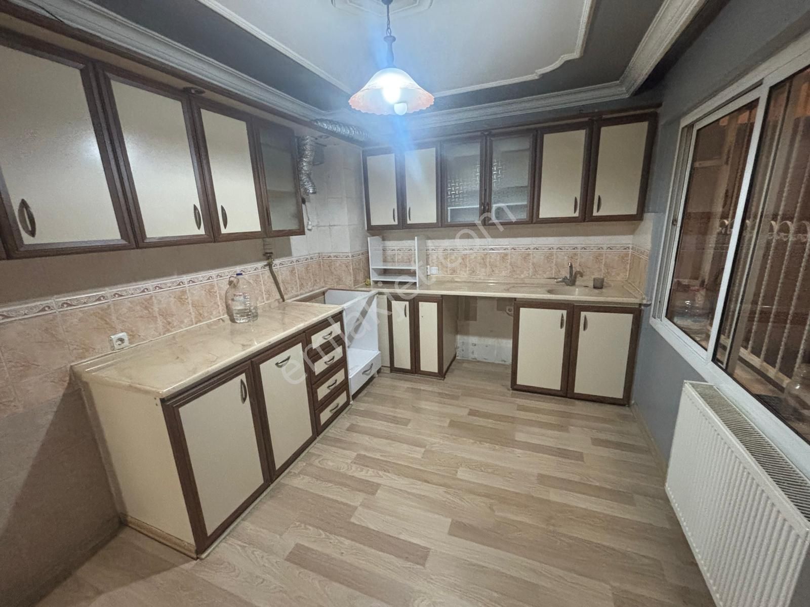 Hastahane Yanı Polat Cd. Bakımlı D.gazlı 160m² 4+1 - Görsel 5
