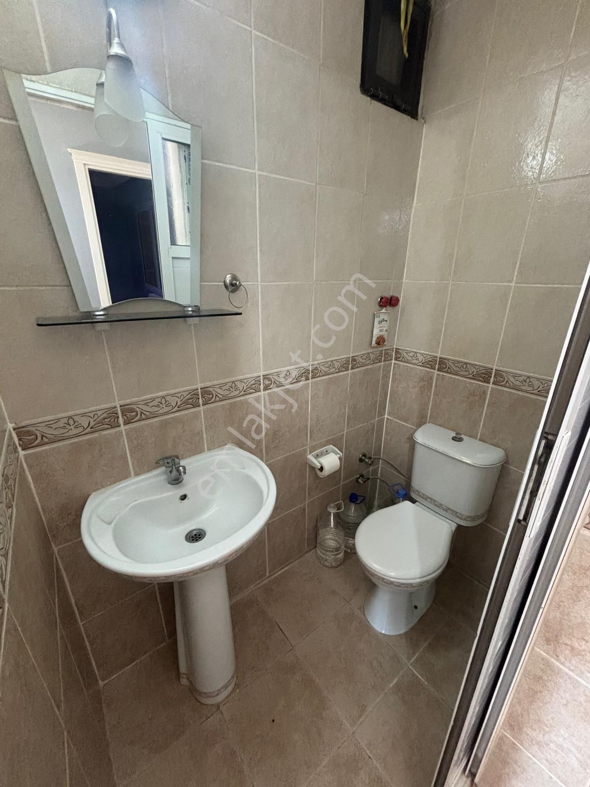 Hastahane Yanı Polat Cd. Bakımlı D.gazlı 160m² 4+1 - Görsel 11