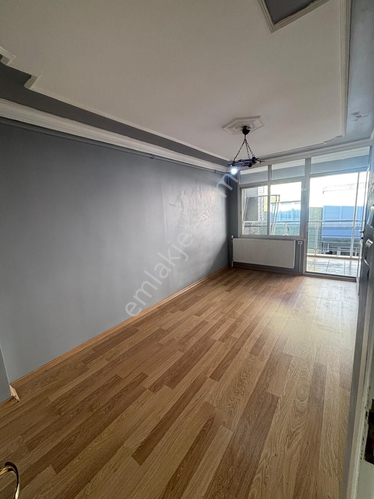 Hastahane Yanı Polat Cd. Bakımlı D.gazlı 160m² 4+1 - Görsel 27