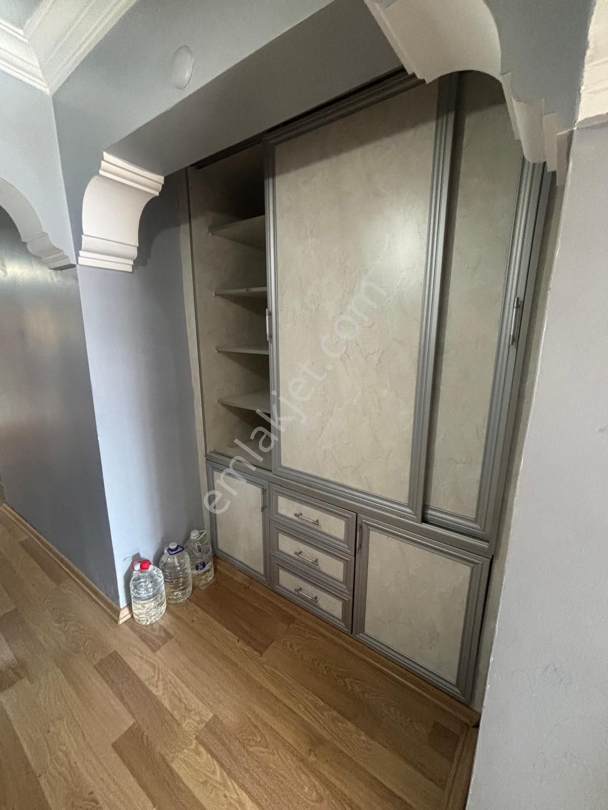 Hastahane Yanı Polat Cd. Bakımlı D.gazlı 160m² 4+1 - Görsel 6