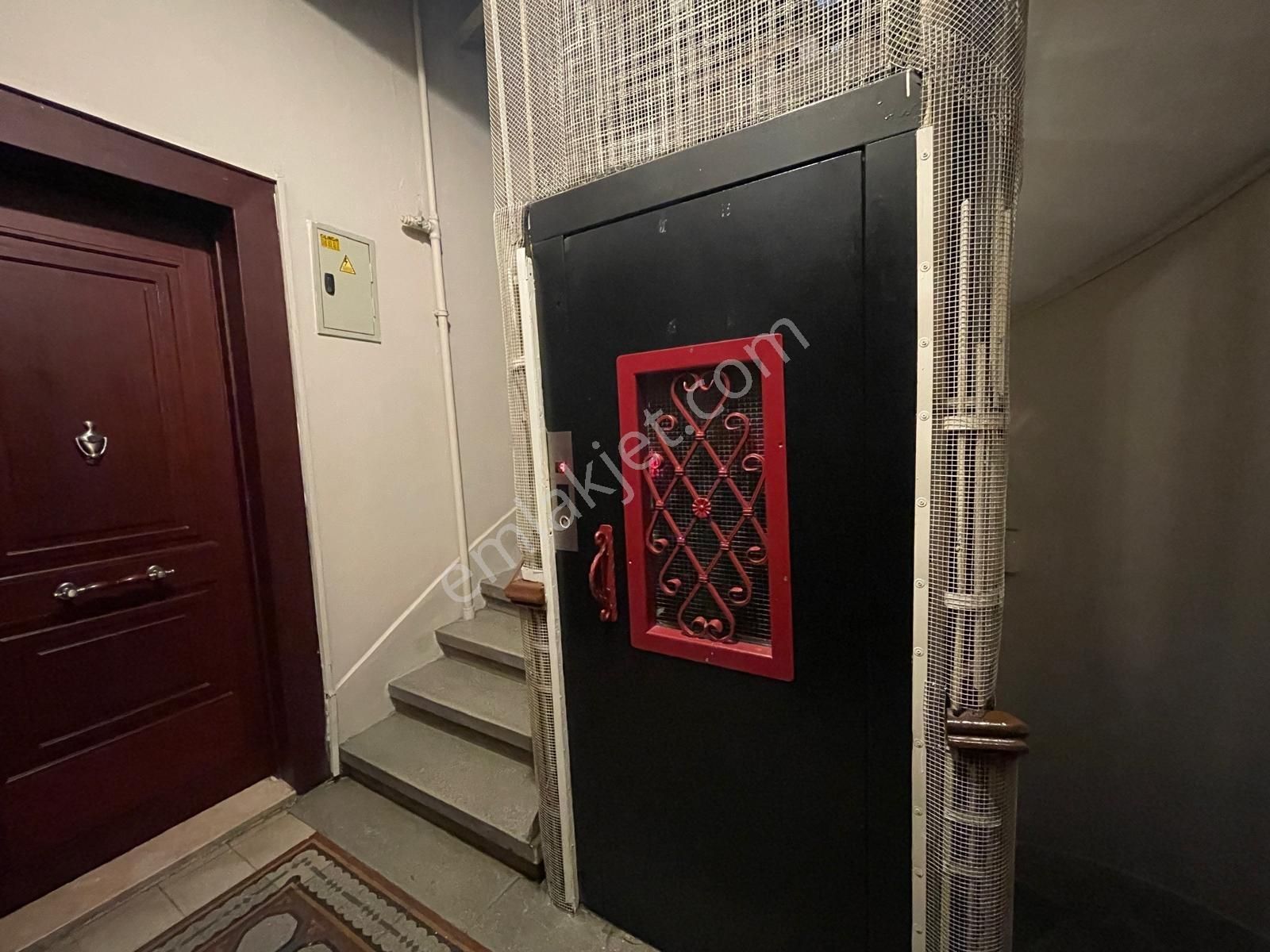 Nişantaşı Rumeli Caddesi'nde Tarihi Bina Ferah 4+1 Satılık Daire - Görsel 21