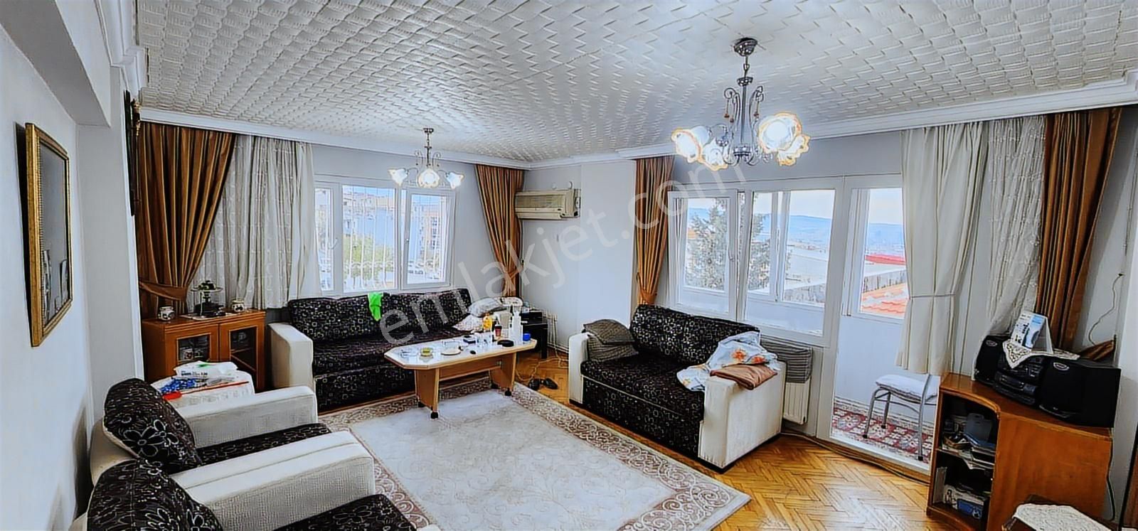 İzmir Bornova Atatürk Mah.2+1 Doğalgazlı Satılık Daire