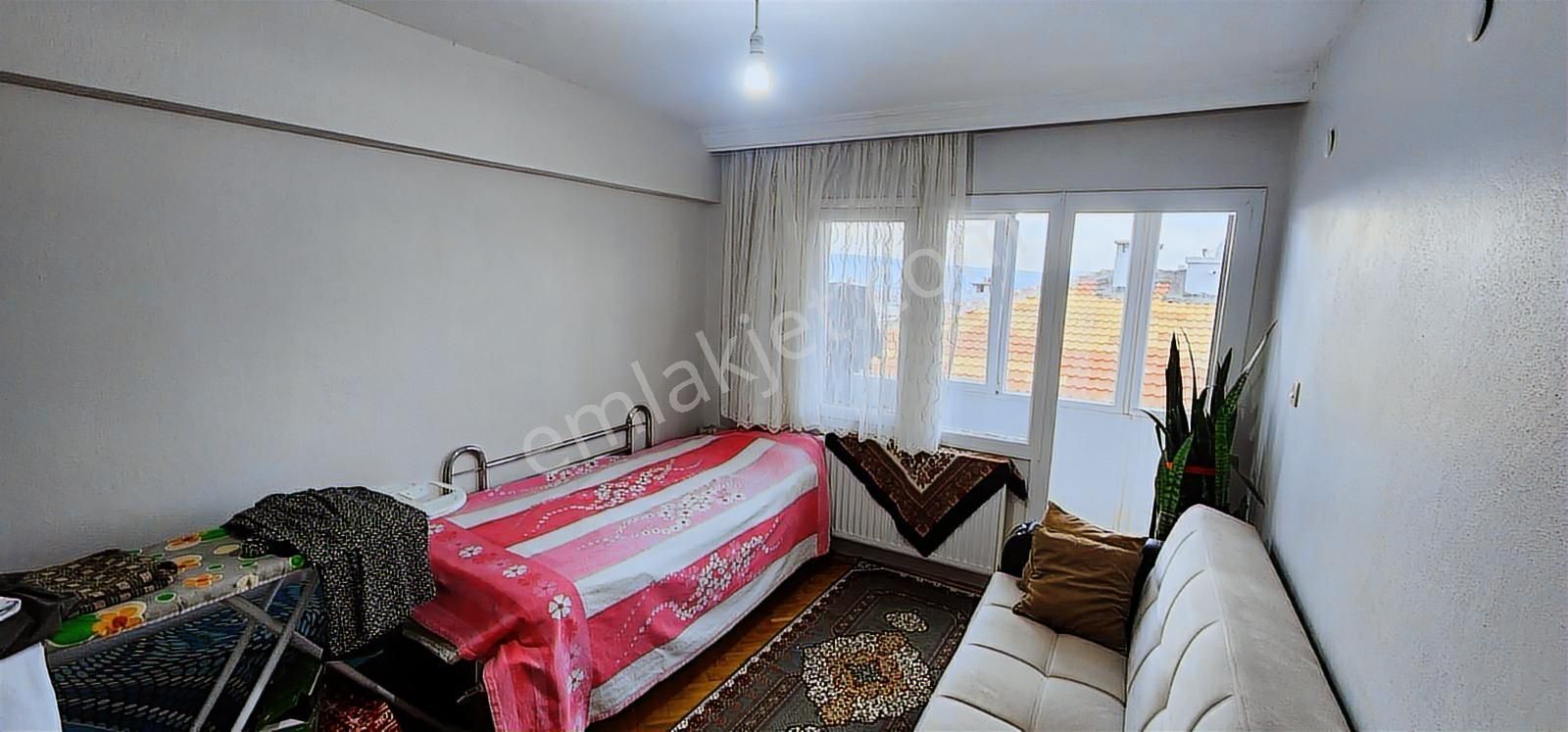 İzmir Bornova Atatürk Mah.2+1 Doğalgazlı Satılık Daire - Görsel 13