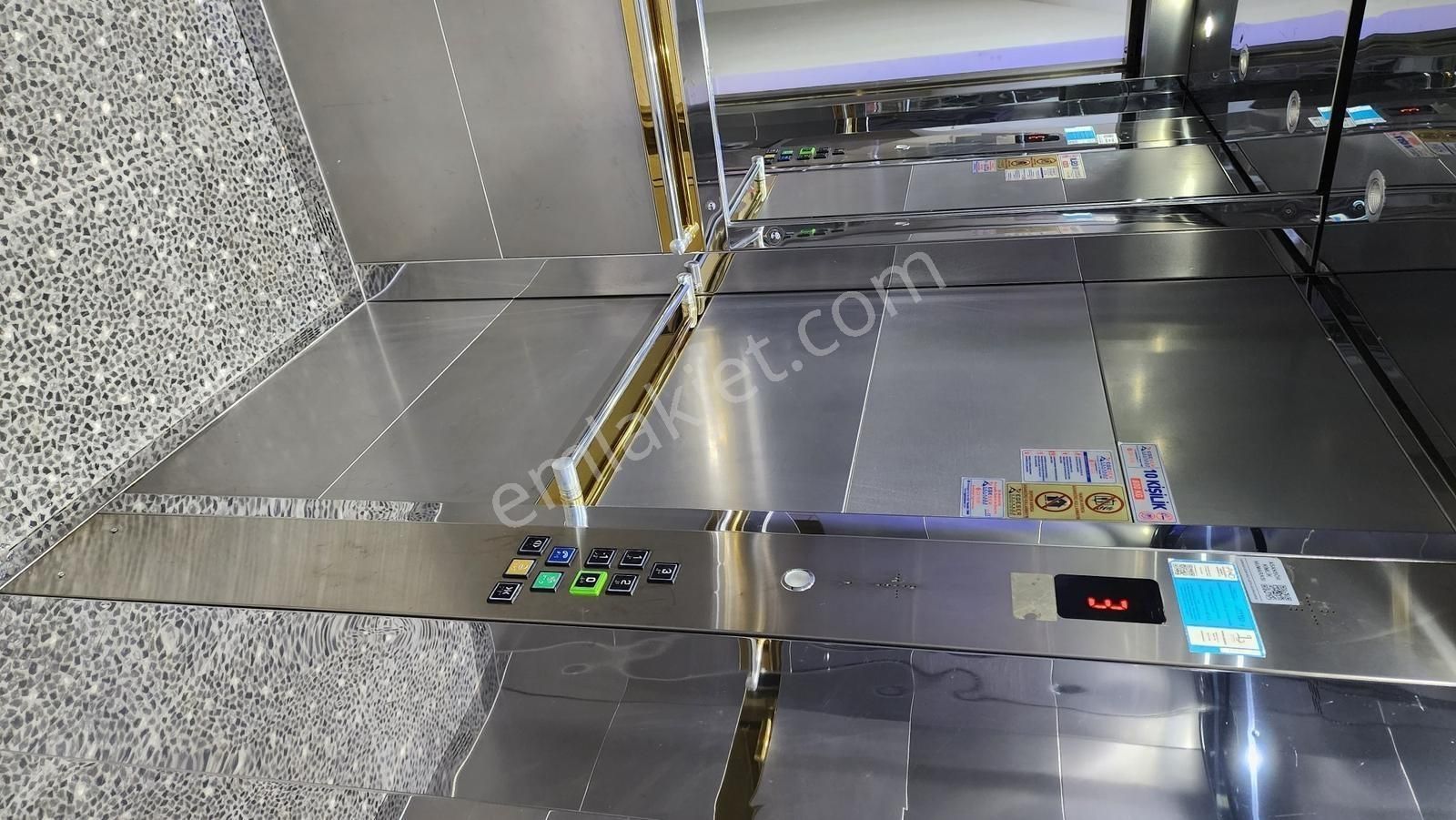 Bayraklıda Doğalgazlı Yeni Binada Satılık 3+1 Lüks Dubleks Daire - Görsel 24