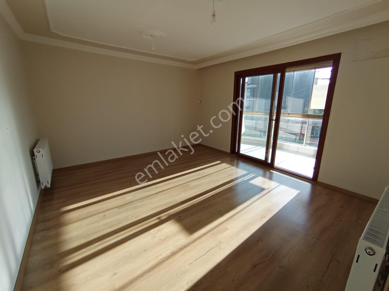 Karabağlar Merkez Eserkent Yakını Doğal Gazlı 125 M2 3+1 Yeni