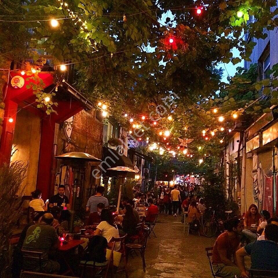 Karaköy Sahilde Denize Sıfır Kiralık Komple Bina Dükkan Mağaza - Görsel 11