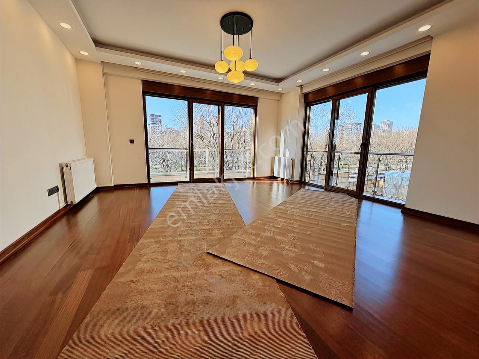 Utku'dan Caddebostan 60.yıl Park Manzaralı Balkonlu 2+1 Daire - Görsel 26