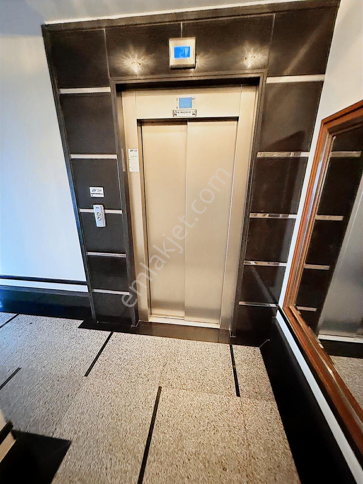 Utku'dan Caddebostan 60.yıl Park Manzaralı Balkonlu 2+1 Daire - Görsel 21