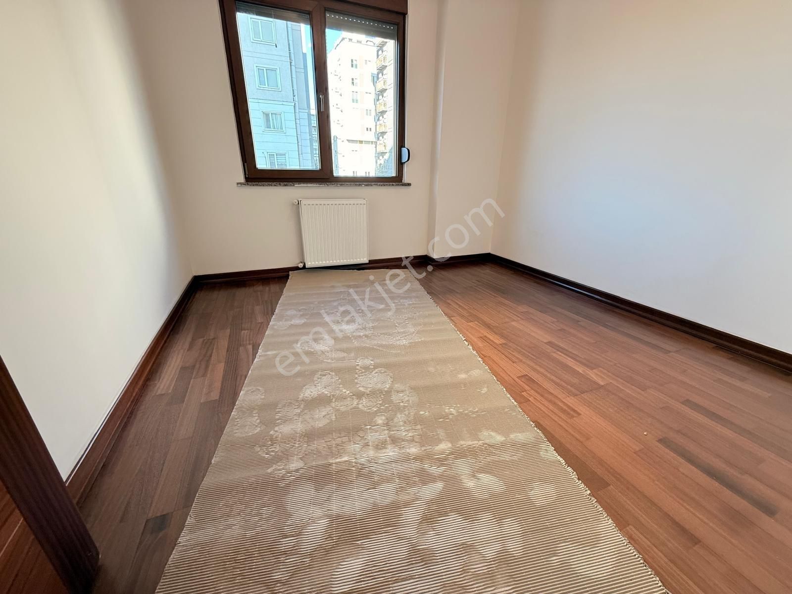 Utku'dan Caddebostan 60.yıl Park Manzaralı Balkonlu 2+1 Daire - Görsel 3