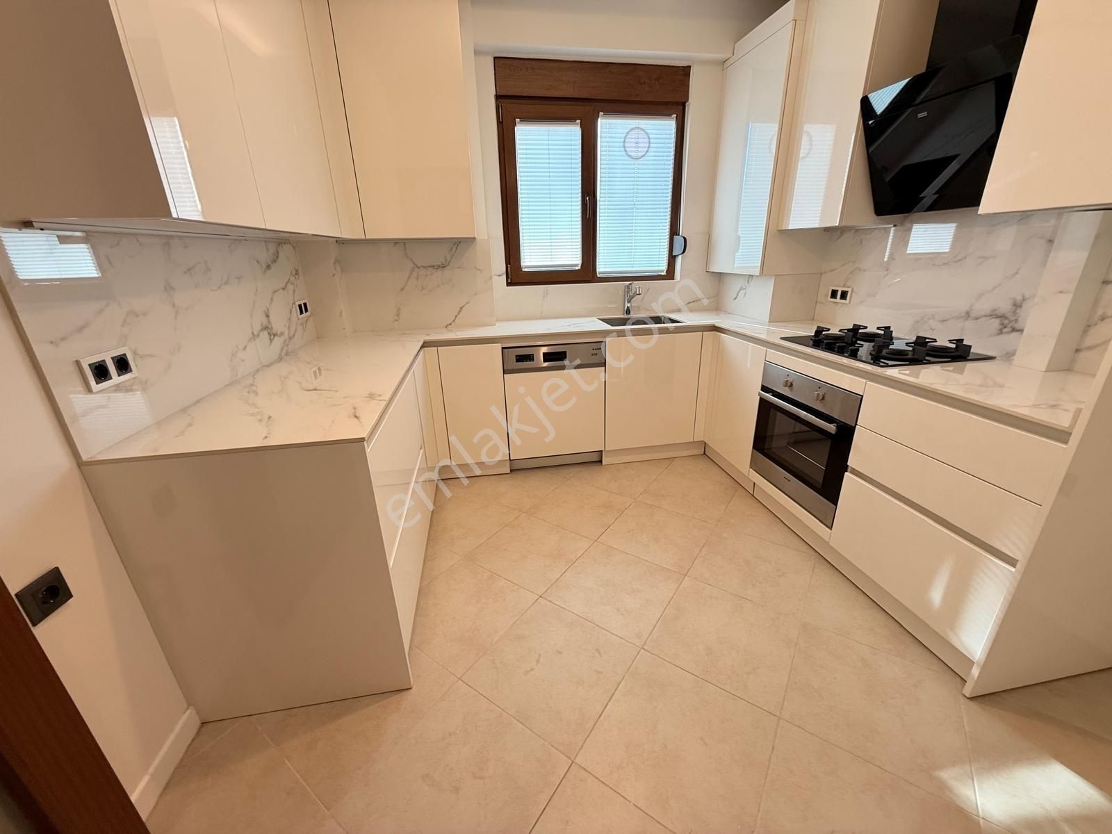 Utku'dan Caddebostan 60.yıl Park Manzaralı Balkonlu 2+1 Daire - Görsel 30