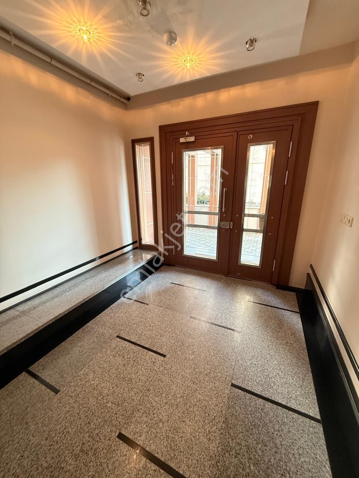 Utku'dan Caddebostan 60.yıl Park Manzaralı Balkonlu 2+1 Daire - Görsel 34