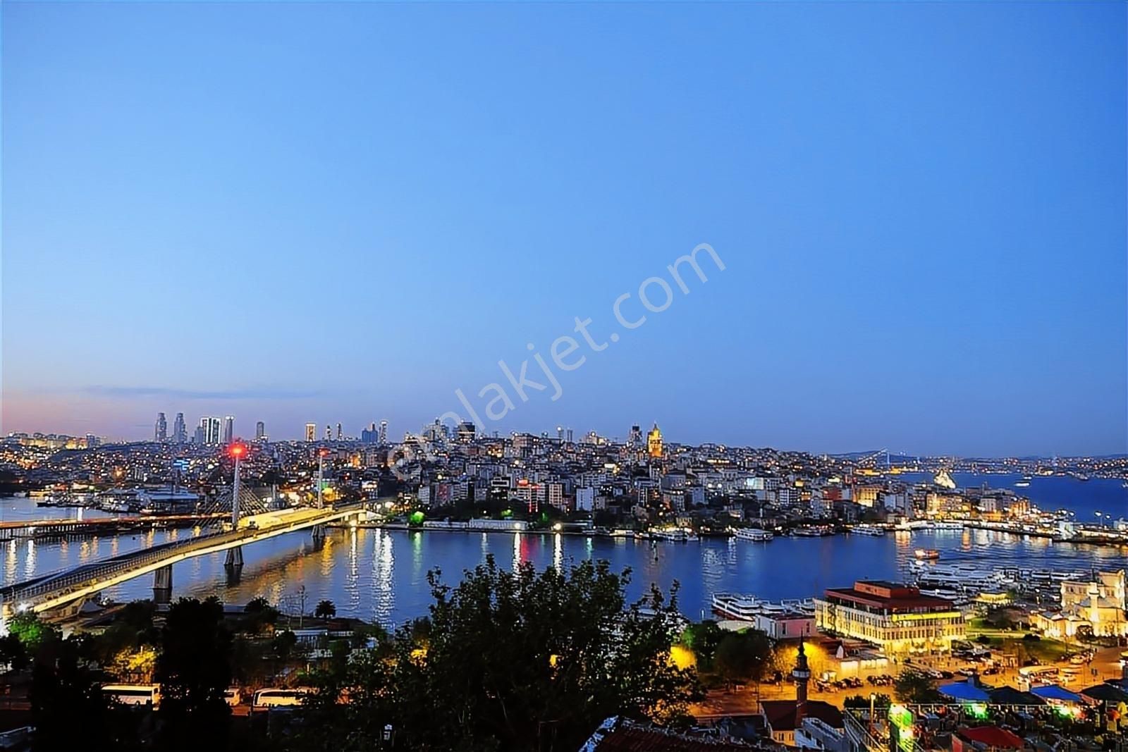 Karaköy Merkez Galataporta Yakın Manzaralı Kiralık 225 M2 Teras - Görsel 24