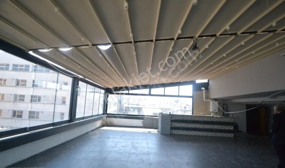 Karaköy Merkez Galataporta Yakın Manzaralı Kiralık 225 M2 Teras - Görsel 9