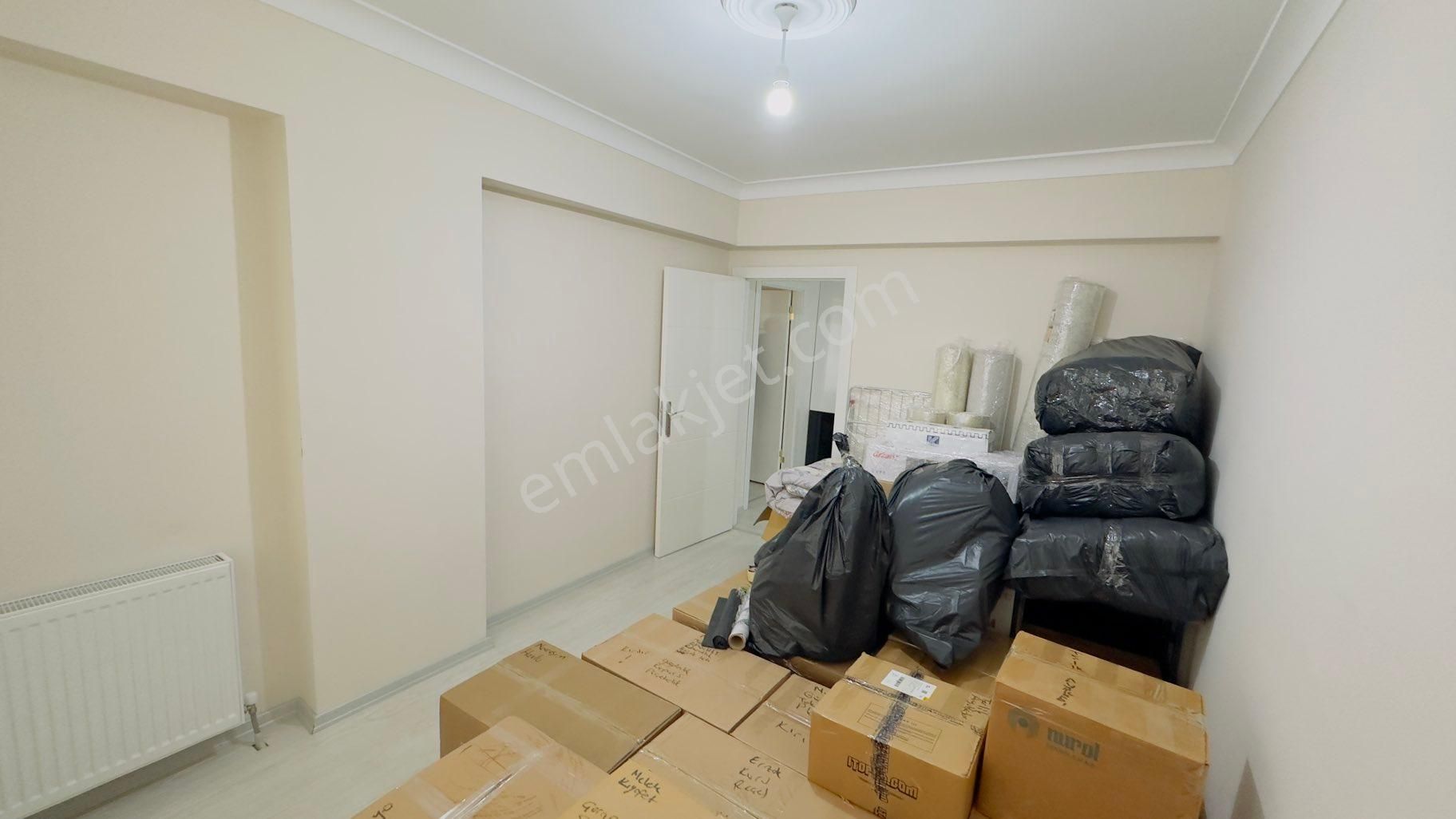 Kc Emlaktan Mustafa Kemal Mahalesinde Mükemmel Lokasyonda Ara Katta 3+1 Kiralık Daire - Görsel 23