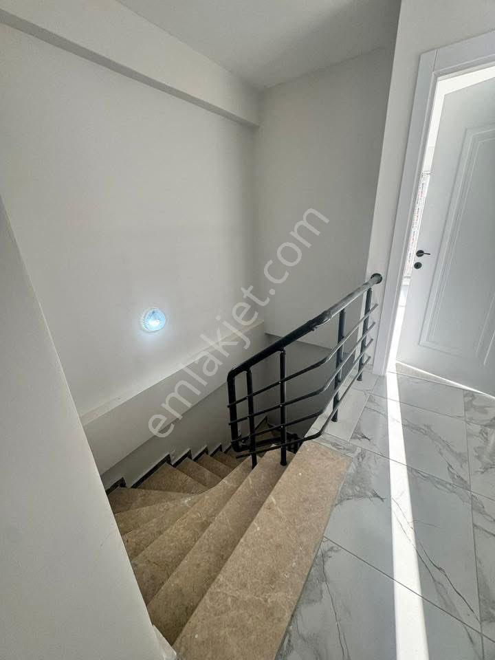 Büyükderede 5+1 Duplex Özel Garajlı Satılık - Görsel 15